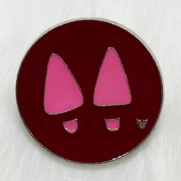 🔮 5/$25 Disney Minnie‎ Mouse Footprint Pin - Picture 1 of 2